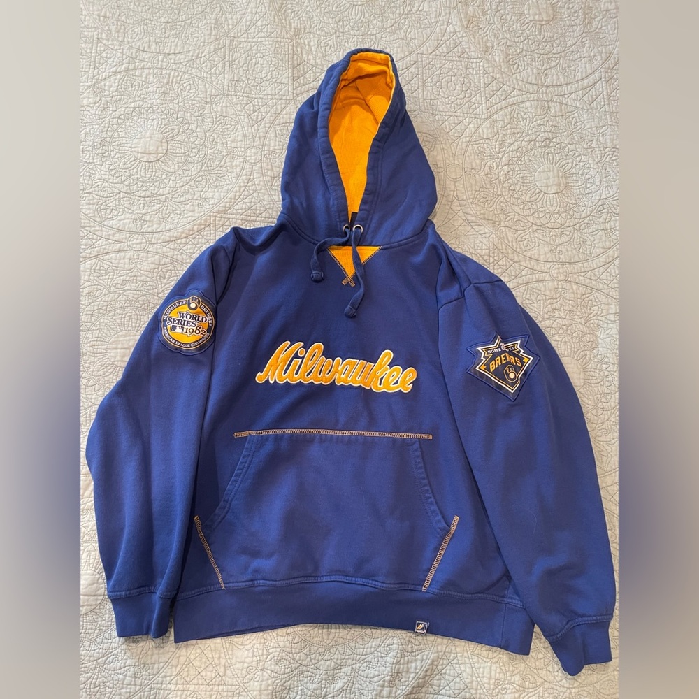 Milwaukee Brewers Majestic Cooperstown sweatshirt. Men’s L